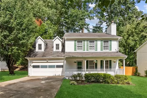 5600 Princeton Oaks Dr, Sugar Hill, GA 30518