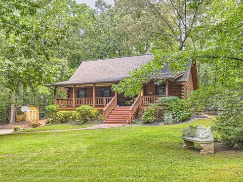 5969 Hearn Rd, Ellenwood, GA 30294