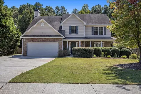 3112 Oak Ridge Ln, Loganville, GA 30052