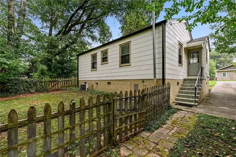 4040 W Johnson Cir, Chamblee, GA 30341 photo 24