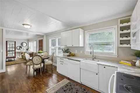 4040 W Johnson Cir, Chamblee, GA 30341 photo 12