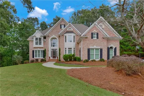 1050 Richmond Glen Cir, Alpharetta, GA 30004