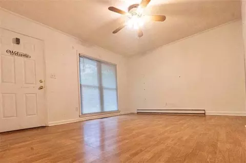 6953 Eunice Dr, Riverdale, GA 30274 photo 3