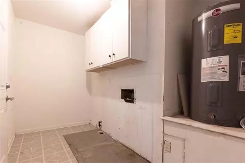 6953 Eunice Dr, Riverdale, GA 30274 photo 11