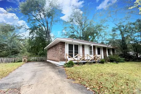 6953 Eunice Dr, Riverdale, GA 30274