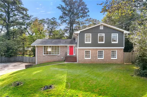 1027 Celtic Cir, Stone Mountain, GA 30083