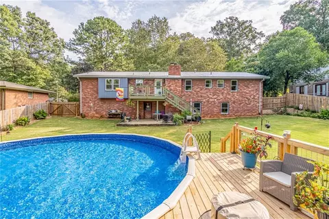 1262 La Mesa Dr, Lawrenceville, GA 30043