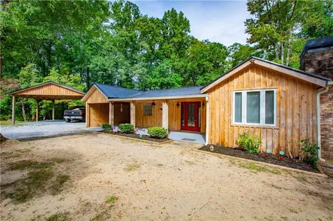9877 Highpoint Rd, Villa Rica, GA 30180