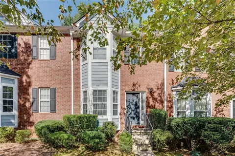 2485 Valley Cove Dr, Duluth, GA 30097