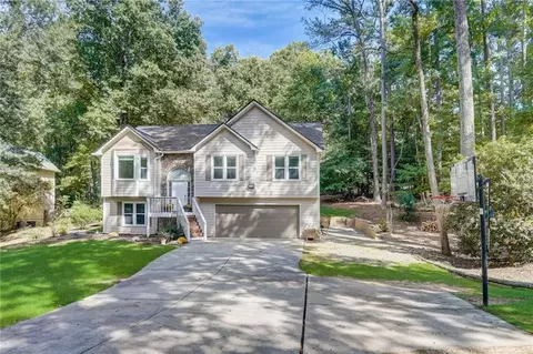 4735 Settles Point Rd, Suwanee, GA 30024