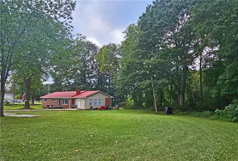 30 Lambert Dr, Carrollton, GA 30116