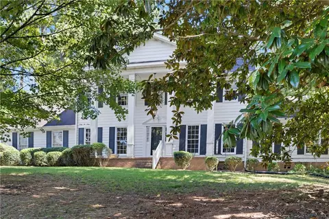 4260 Kings Troop Rd, Stone Mountain, GA 30083