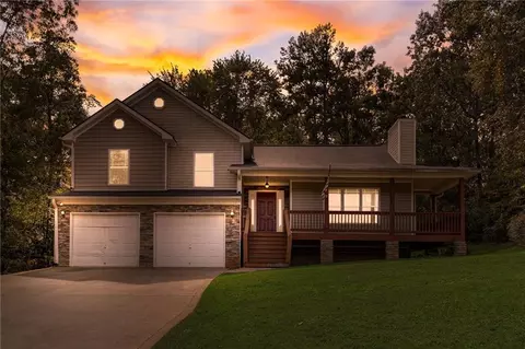 72 Hopkins Farm Dr, Adairsville, GA 30103