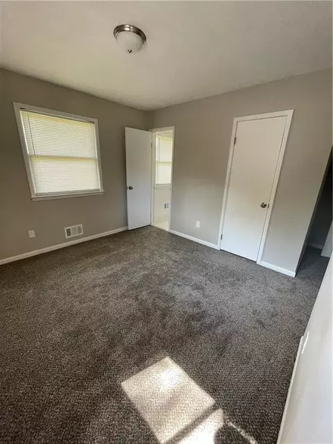7392 Bluestone Dr, Riverdale, GA 30296 photo 12