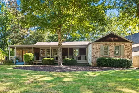 2921 Surrey Ln, Atlanta, GA 30341