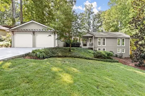 1494 E Bank Dr, Marietta, GA 30068