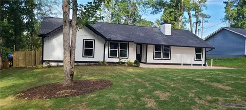 573 Inland Way NW, Lilburn, GA 30047
