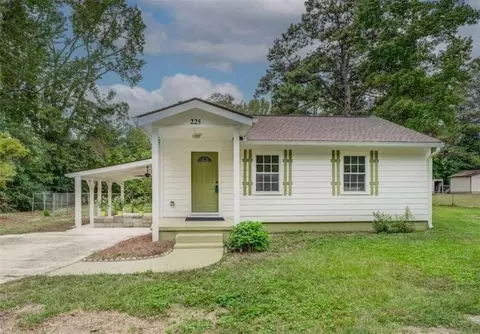 225 Moore Rd, Oxford, GA 30054