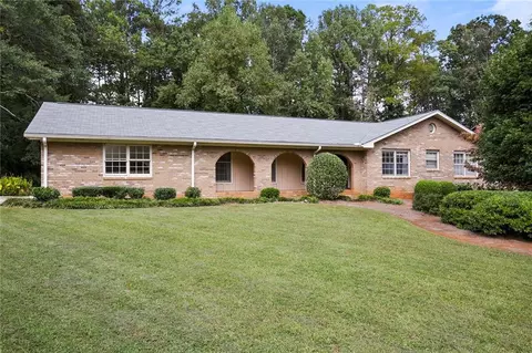 735 Lake Charles Way, Roswell, GA 30075