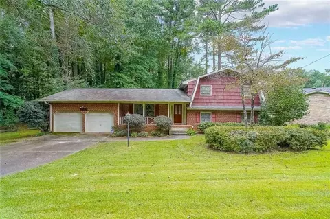 840 Holly Hedge Rd, Stone Mountain, GA 30083