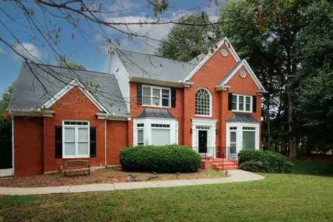 185 Lakeland Cir, Fayetteville, GA 30215