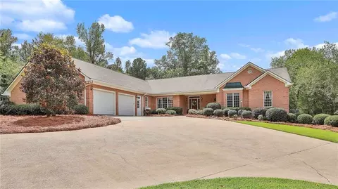 8131 Banks Mill Rd, Douglasville, GA 30135
