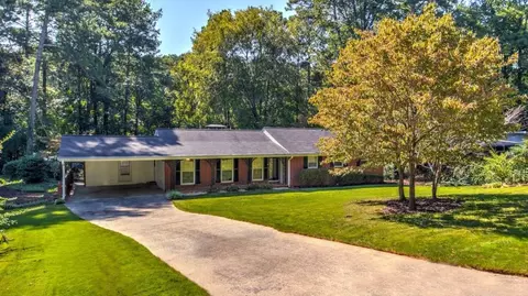 3567 Summitridge Dr, Doraville, GA 30340