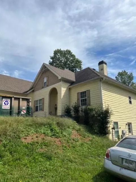 6190 Julian Rd, Gainesville, GA 30506