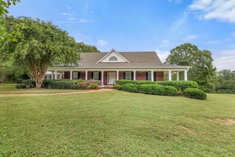 22 Meadow Ln, Jefferson, GA 30549