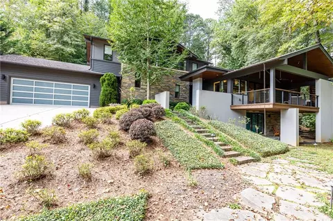 5270 Mount Vernon Pkwy, Sandy Springs, GA 30327