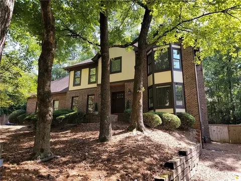 3746 Grand Forest Dr, Peachtree Corners, GA 30092