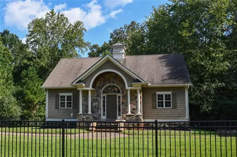 4645 Lanier Blvd, Oakwood, GA 30566