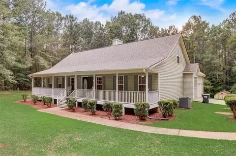 220 Macadamia Ct, Covington, GA 30016 photo 4