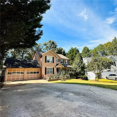 2814 Treehouse Ct, Lawrenceville, GA 30044