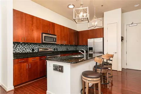 711 Cosmopolitan Dr NE #100, Atlanta, GA 30324