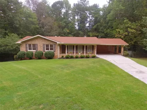 3734 Colonial Trl, Douglasville, GA 30135