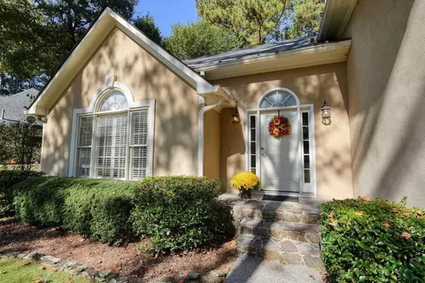 605 Wedgewood Dr, Woodstock, GA 30189
