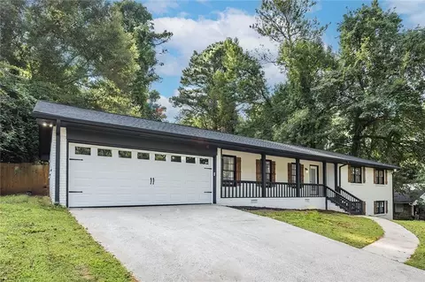 3090 Saint Helena Dr, Tucker, GA 30084