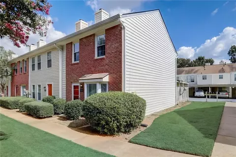 210 Mill Creek Pl, Roswell, GA 30076
