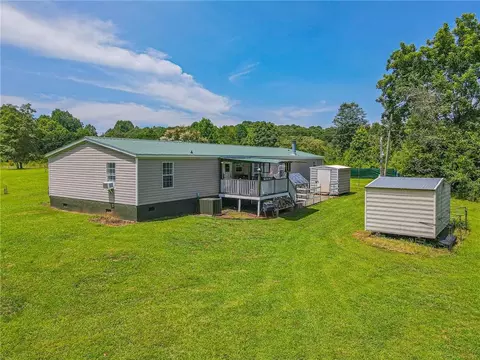 830 Neal Rd, Commerce, GA 30530 photo 3
