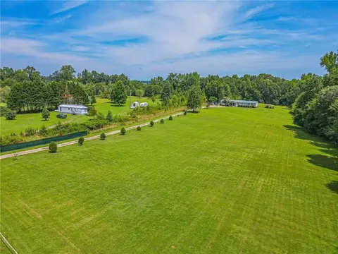 830 Neal Rd, Commerce, GA 30530 photo 7