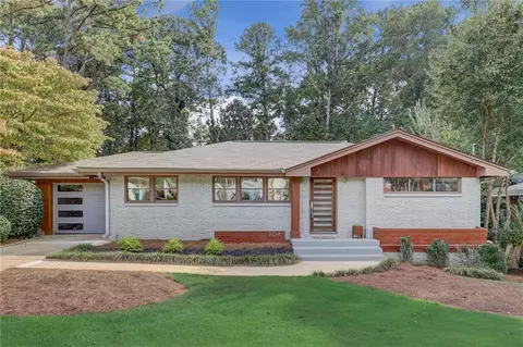 904 Lake Ct SE, Smyrna, GA 30082