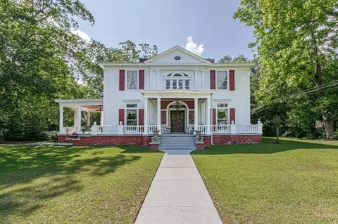 643 Greenwood St, Barnesville, GA 30204