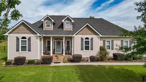 358 Bowdoin Ln SW, Adairsville, GA 30103