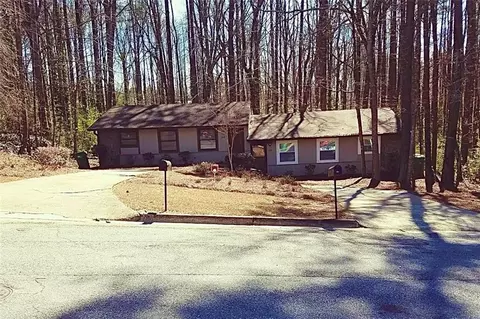 527 Evergreen Ter, Forest Park, GA 30297