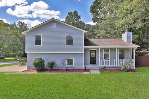 4227 Summer Wood Dr, Snellville, GA 30039