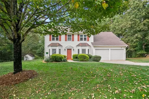 204 Magnolia Springs Dr, Canton, GA 30115