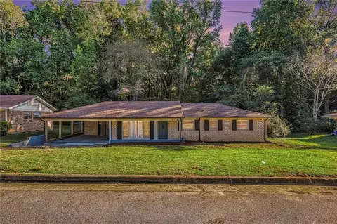 4776 Apache Trl SW, Atlanta, GA 30331