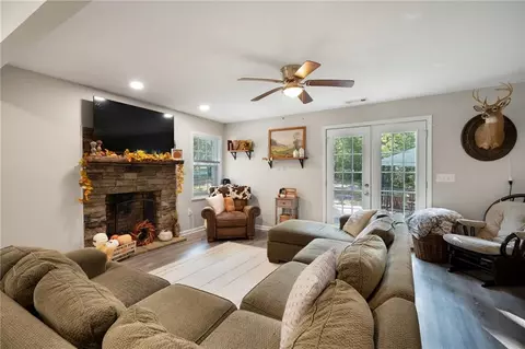 166 Coggins Loop NW, Calhoun, GA 30701 photo 5