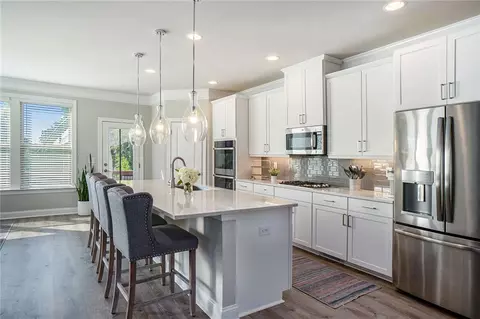1815 Samantha Bnd, Chamblee, GA 30341 photo 3